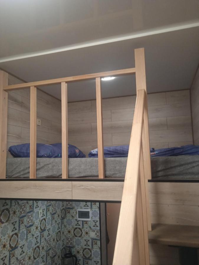 Hostel Voyage Kiev Ngoại thất bức ảnh